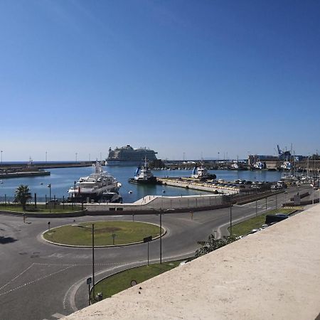 Casa Cavallotti - Modern Apartment Between Train Station And Port Civitavecchia Luaran gambar